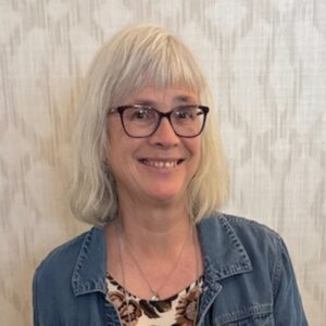 Jeanne M Slattery