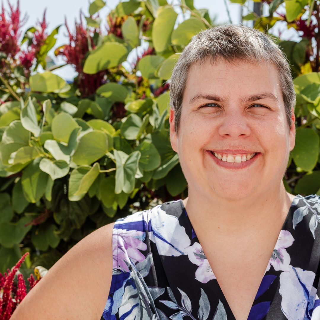 Dr. Abigail "Abi" Weissman, (they/she) Dr. Abigail "Abi" Weissman, (they/she) is a queer enby
